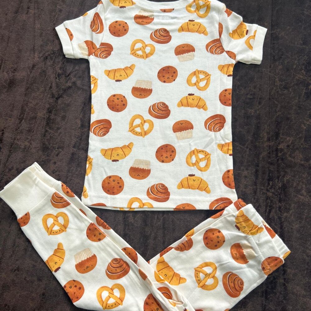 Toddler Short Sleeve Pajamas - Cute Pastry & Croissant Print Sleepwear - Picture 4 of 5